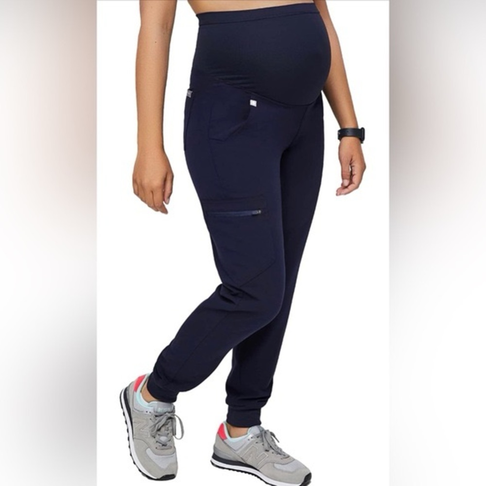 Figs Maternity Zamora Scrubs joggers